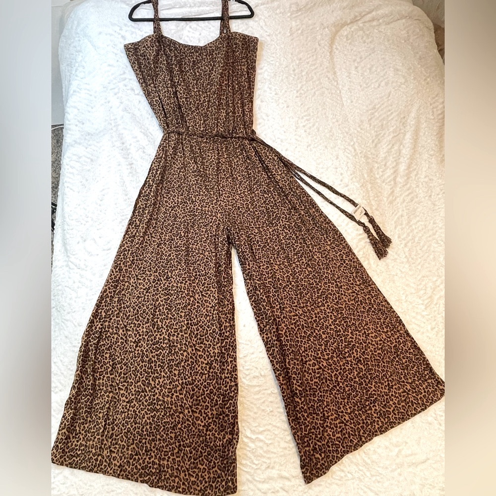 JBS: Boho Style Wide Leg Animal Print Jumpsuit with Straps & Belt Rayon (Sz 2X)